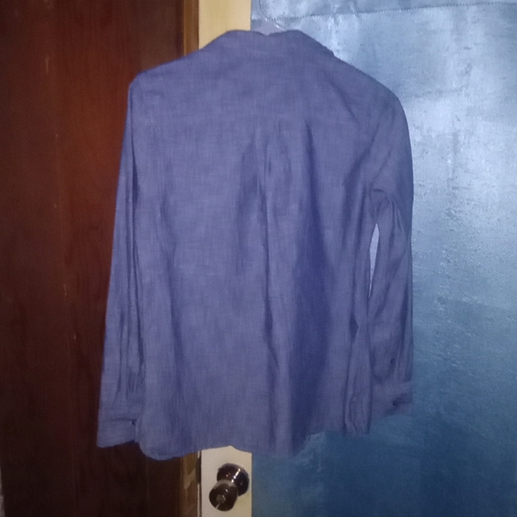 (XS) BANANA REPUBLIC Classic Fit Faux Denim Button Down - Picture 5 of 5
